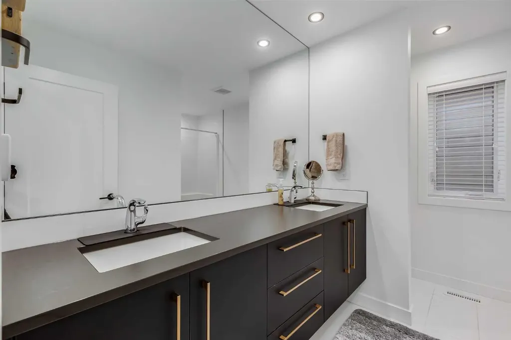 44 Timberline Way SW Calgary AB T3H0W3