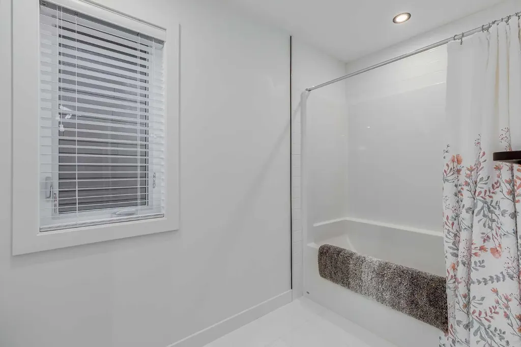 44 Timberline Way SW Calgary AB T3H0W3