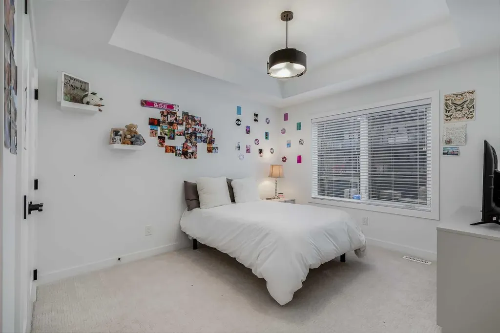44 Timberline Way SW Calgary AB T3H0W3