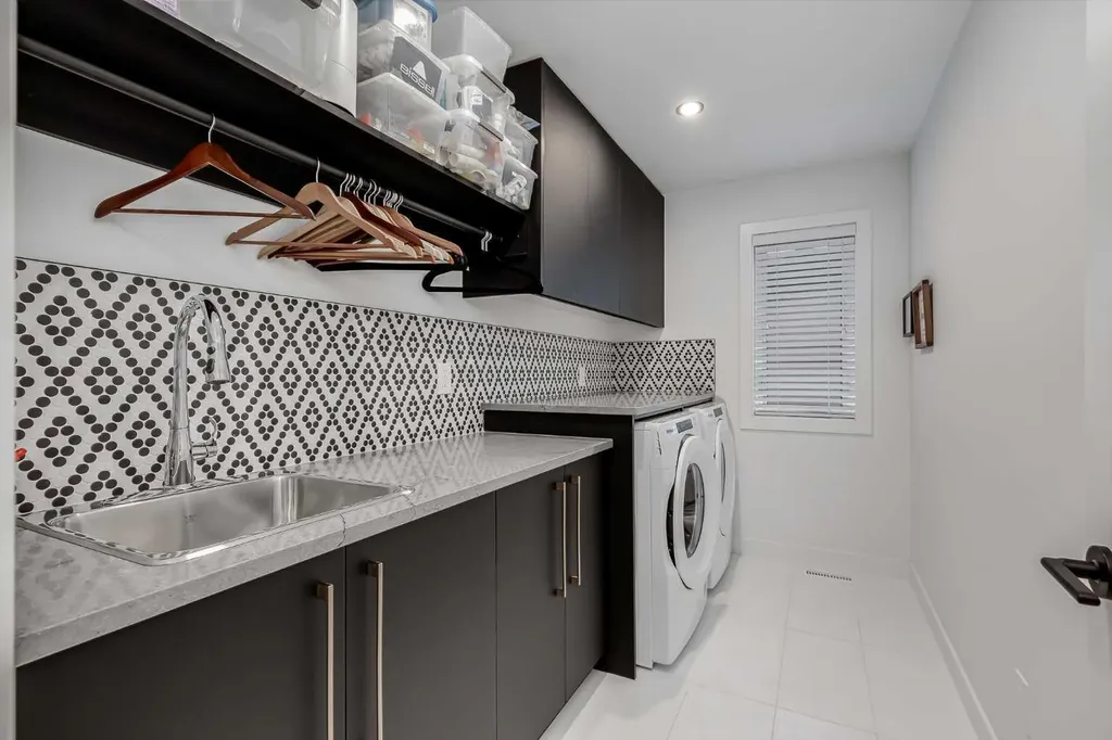 44 Timberline Way SW Calgary AB T3H0W3
