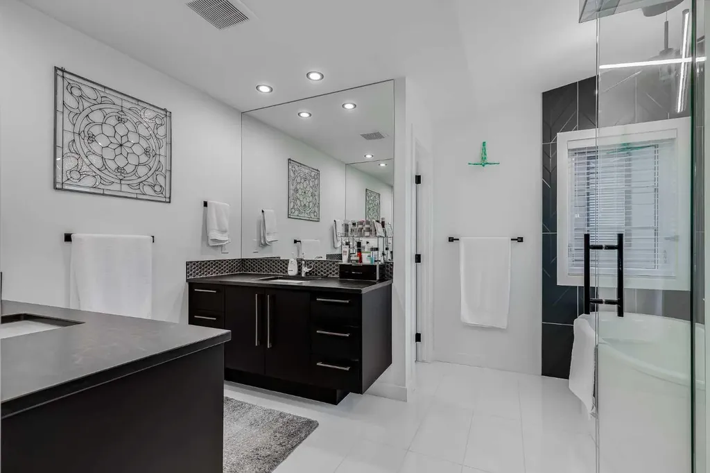 44 Timberline Way SW Calgary AB T3H0W3