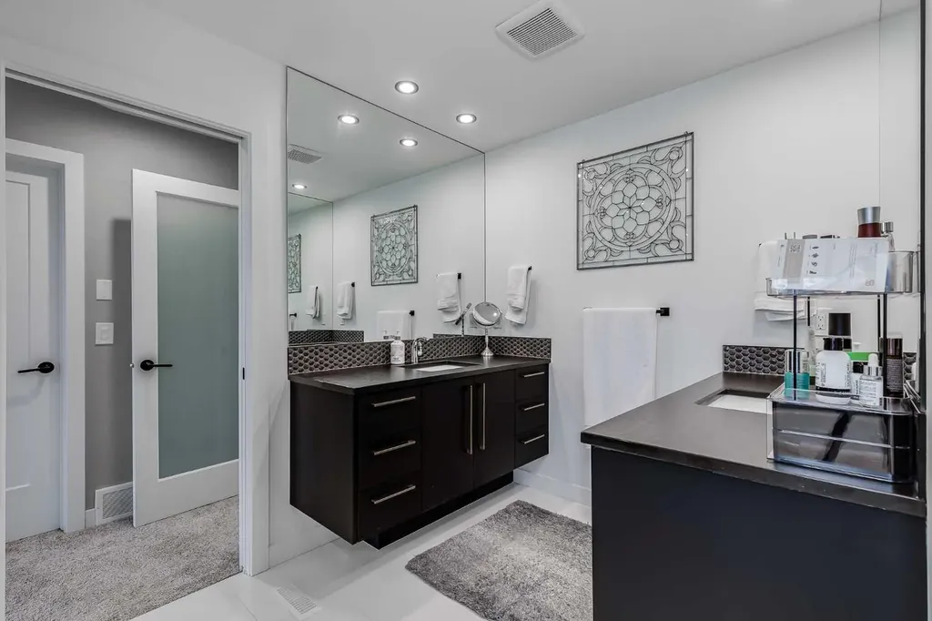 44 Timberline Way SW Calgary AB T3H0W3