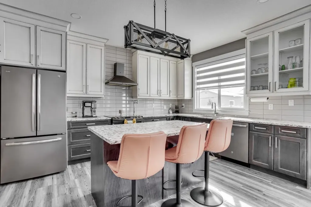 144 Beaverlodge Close Fort Mcmurray AB T9H 2V5