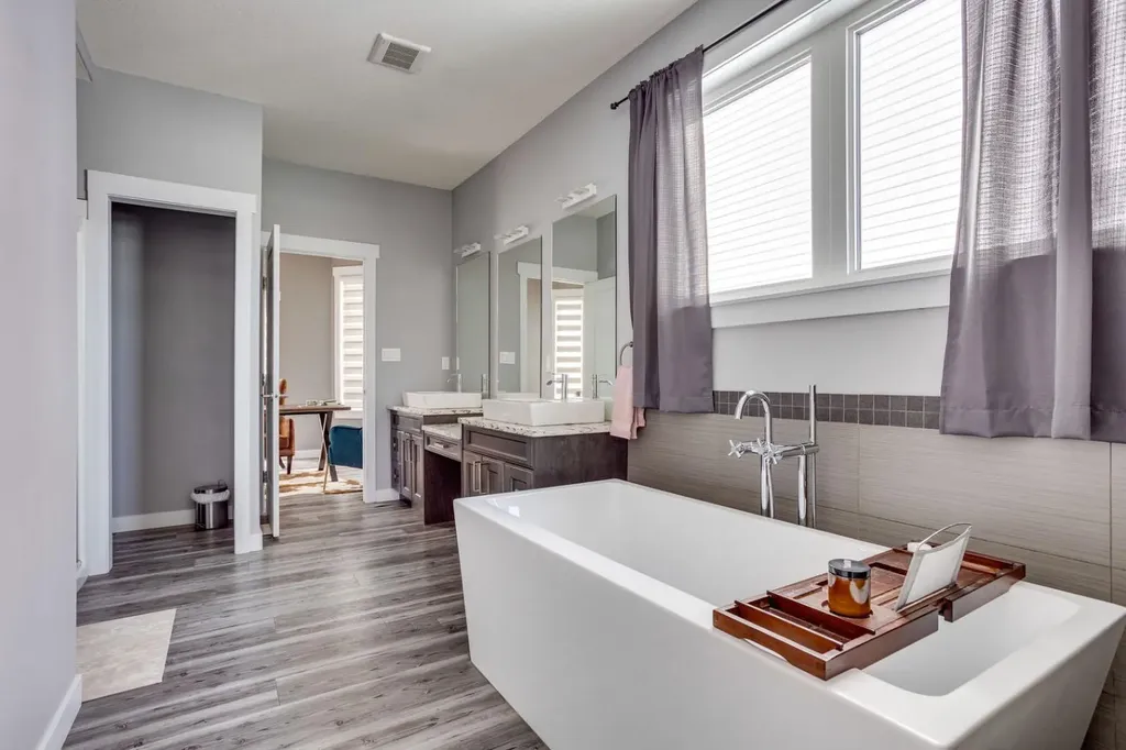 144 Beaverlodge Close Fort Mcmurray AB T9H 2V5