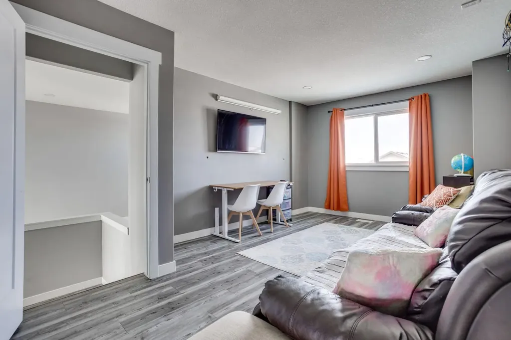 144 Beaverlodge Close Fort Mcmurray AB T9H 2V5