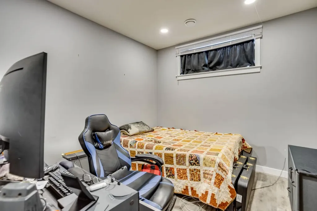 144 Beaverlodge Close Fort Mcmurray AB T9H 2V5