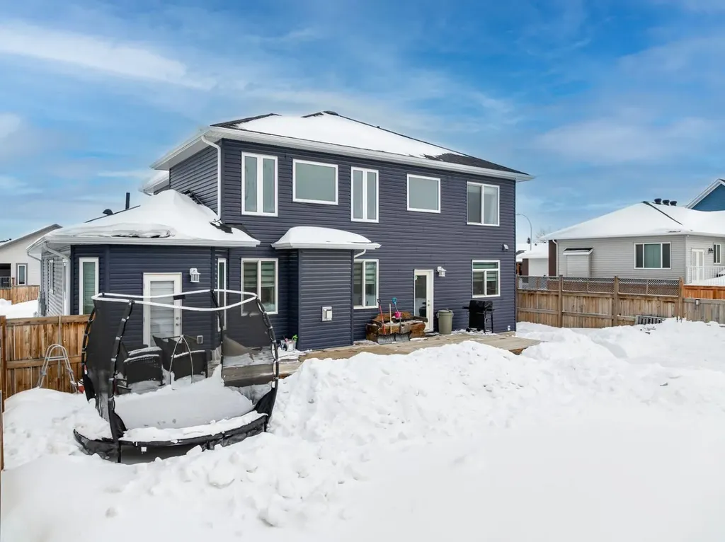 144 Beaverlodge Close Fort Mcmurray AB T9H 2V5