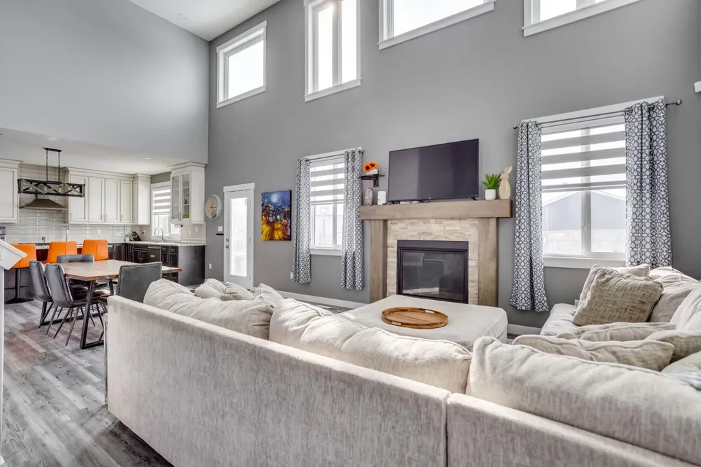 144 Beaverlodge Close Fort Mcmurray AB T9H 2V5