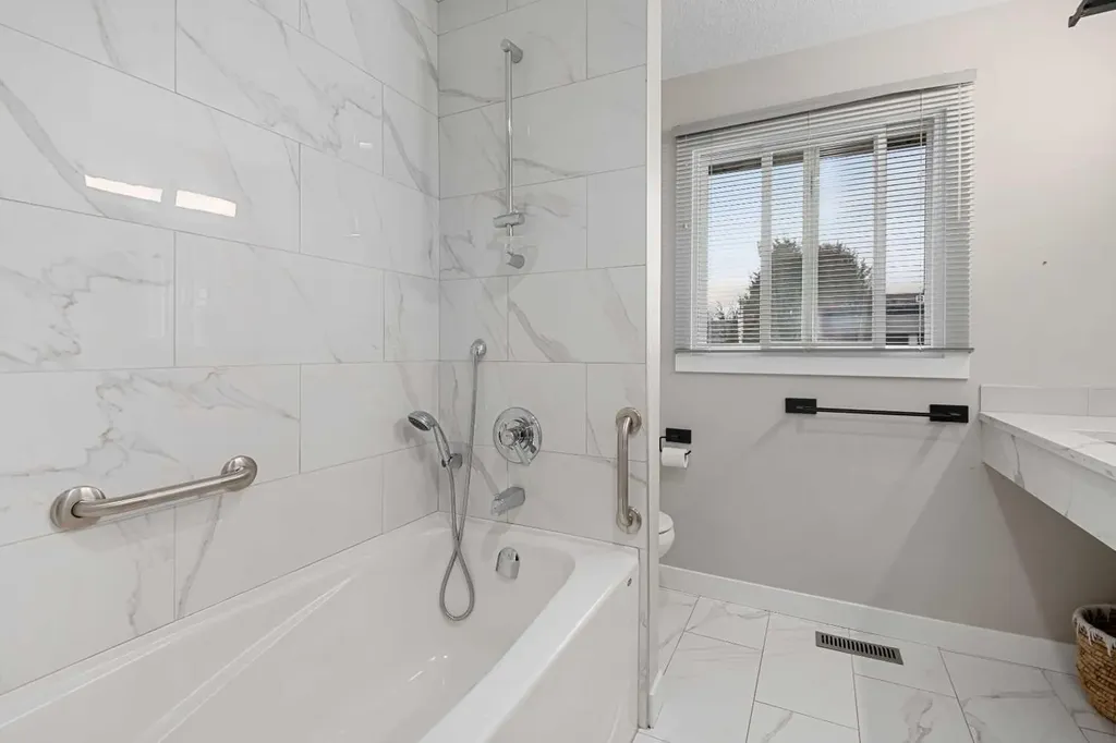 5689 Brenner Crescent NW Calgary AB T2L 1Z3