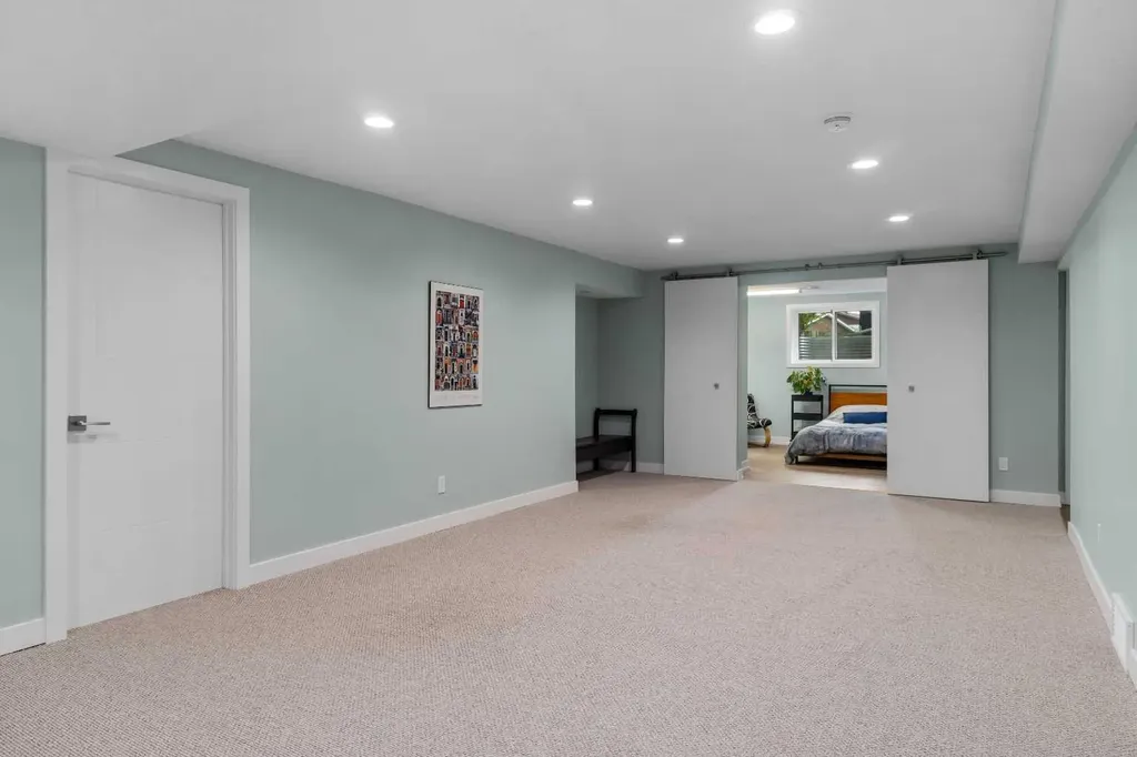 5689 Brenner Crescent NW Calgary AB T2L 1Z3