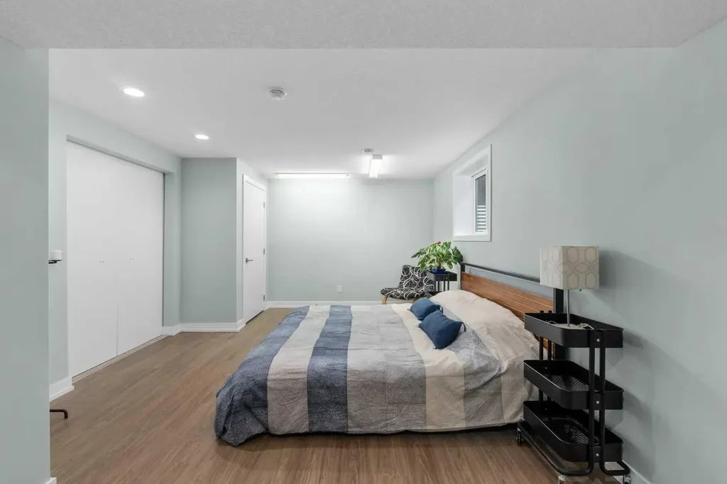 5689 Brenner Crescent NW Calgary AB T2L 1Z3