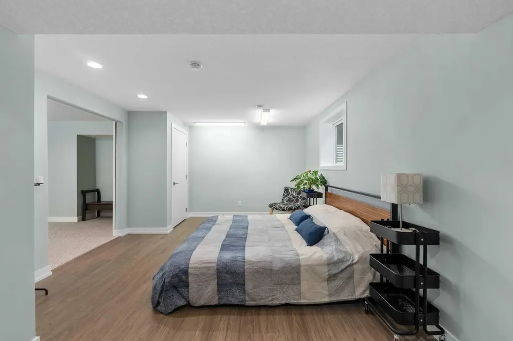 5689 Brenner Crescent NW Calgary AB T2L 1Z3