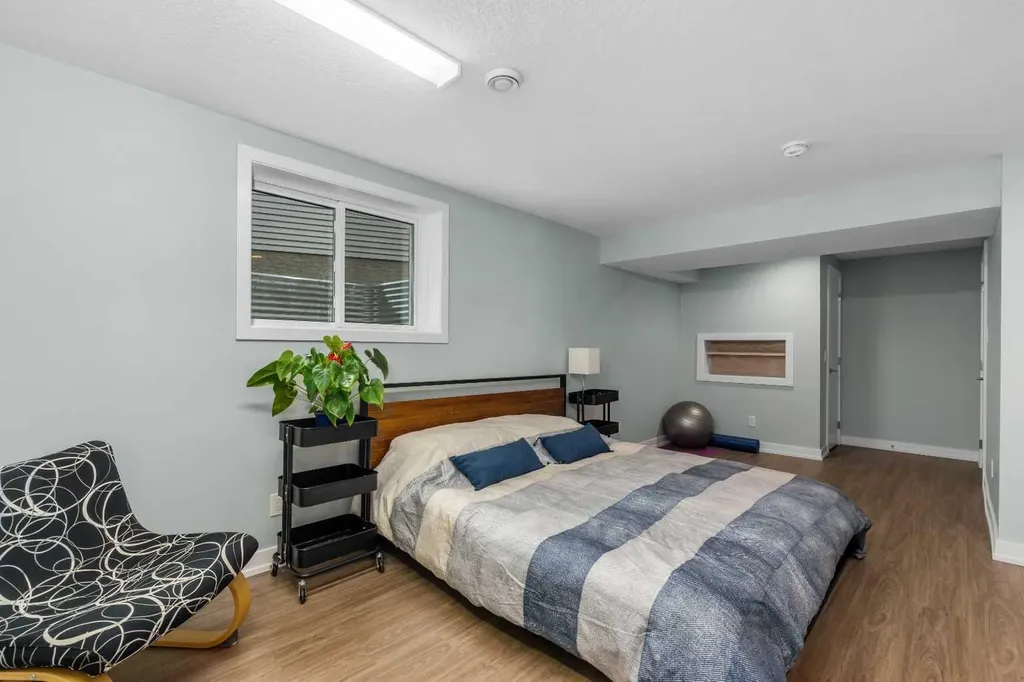 5689 Brenner Crescent NW Calgary AB T2L 1Z3