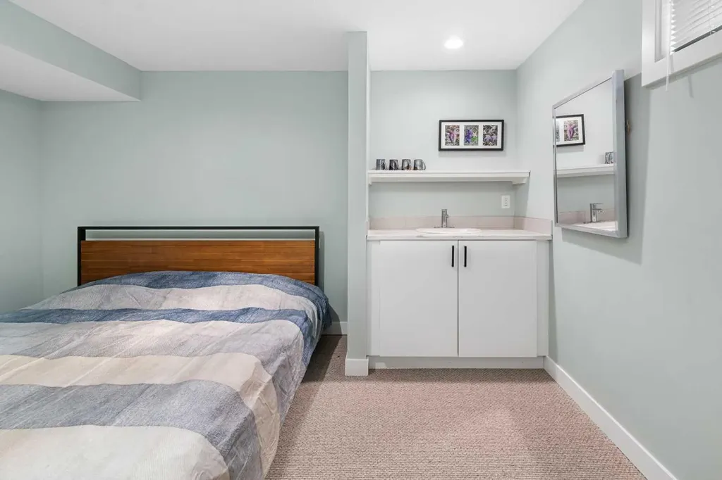 5689 Brenner Crescent NW Calgary AB T2L 1Z3