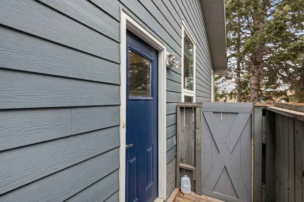 5689 Brenner Crescent NW Calgary AB T2L 1Z3