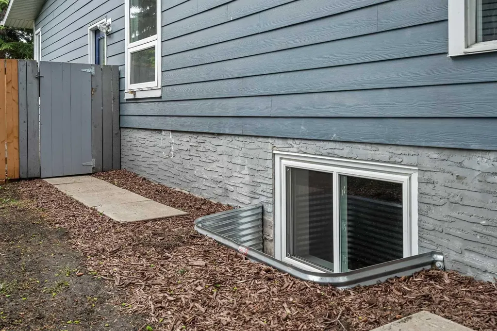 5689 Brenner Crescent NW Calgary AB T2L 1Z3
