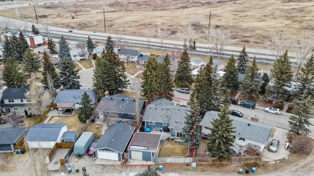 5689 Brenner Crescent NW Calgary AB T2L 1Z3