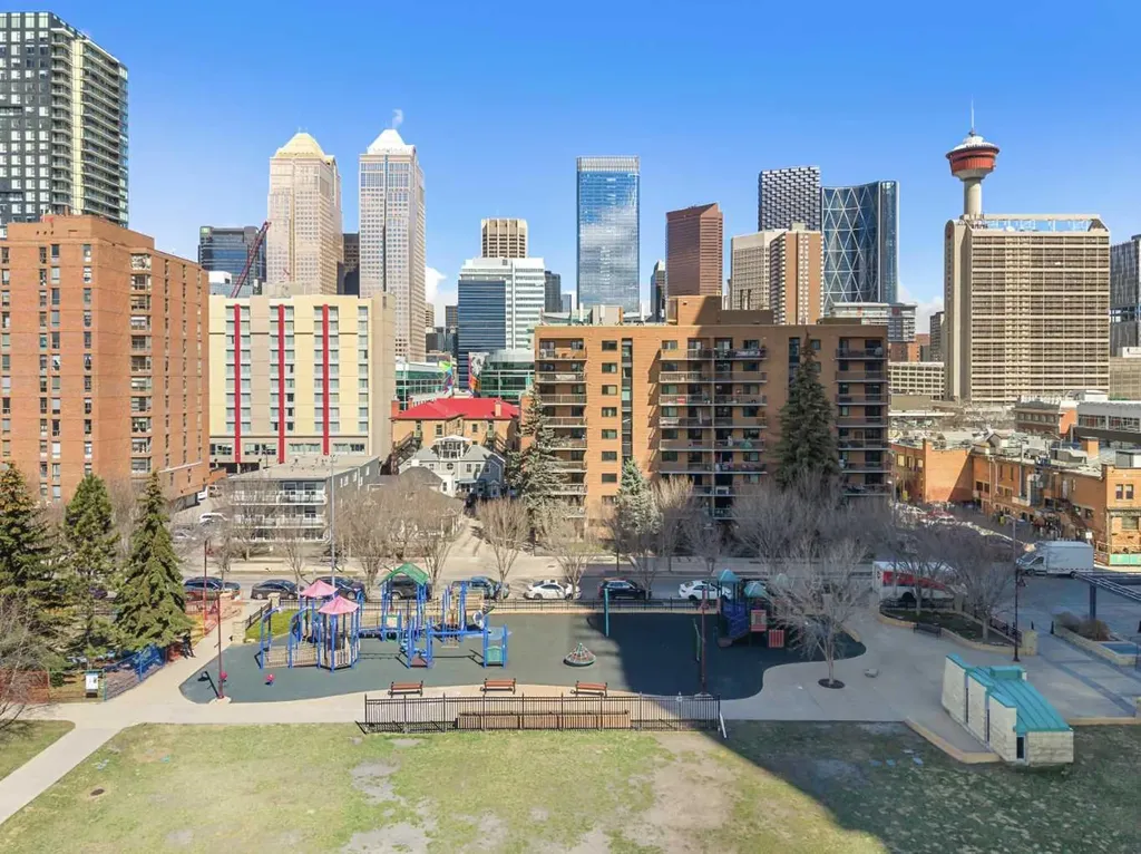 215 13 Avenue SW Calgary AB T2R 0V6