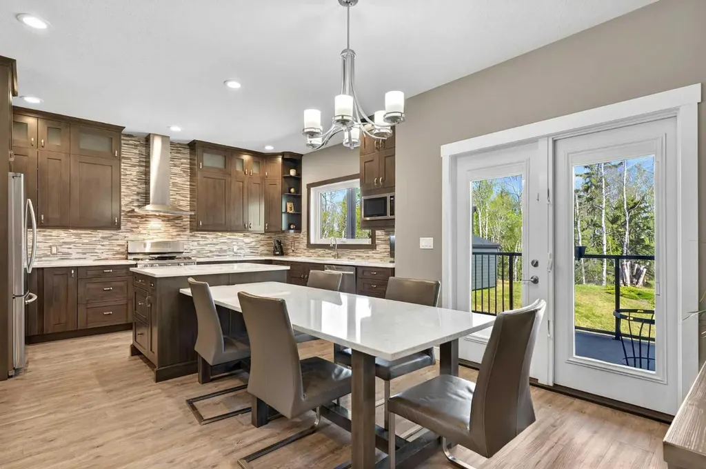 4714 Sakwatamau Drive Whitecourt AB T7S 1E1