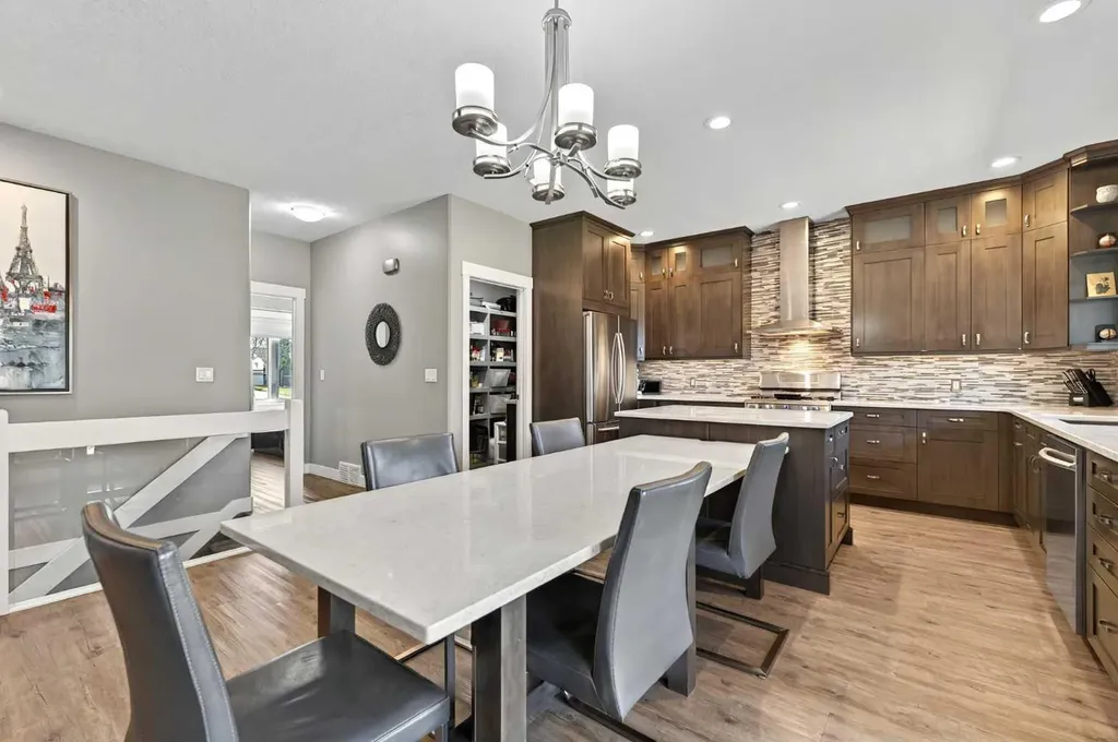 4714 Sakwatamau Drive Whitecourt AB T7S 1E1