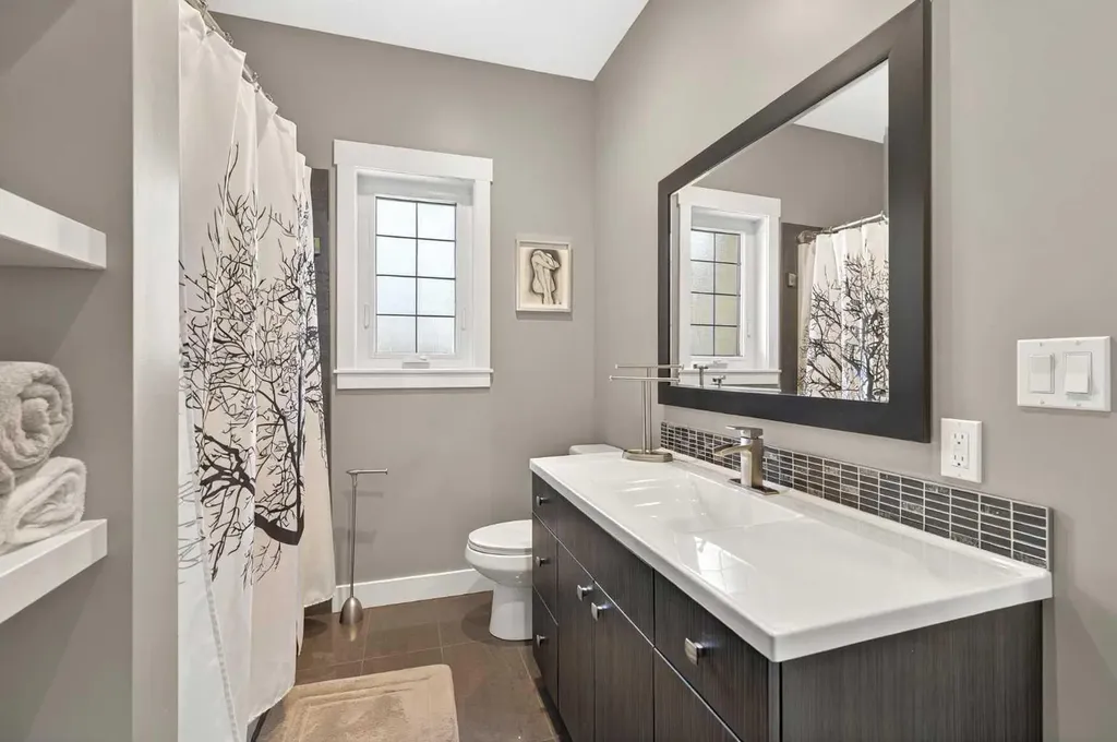 4714 Sakwatamau Drive Whitecourt AB T7S 1E1