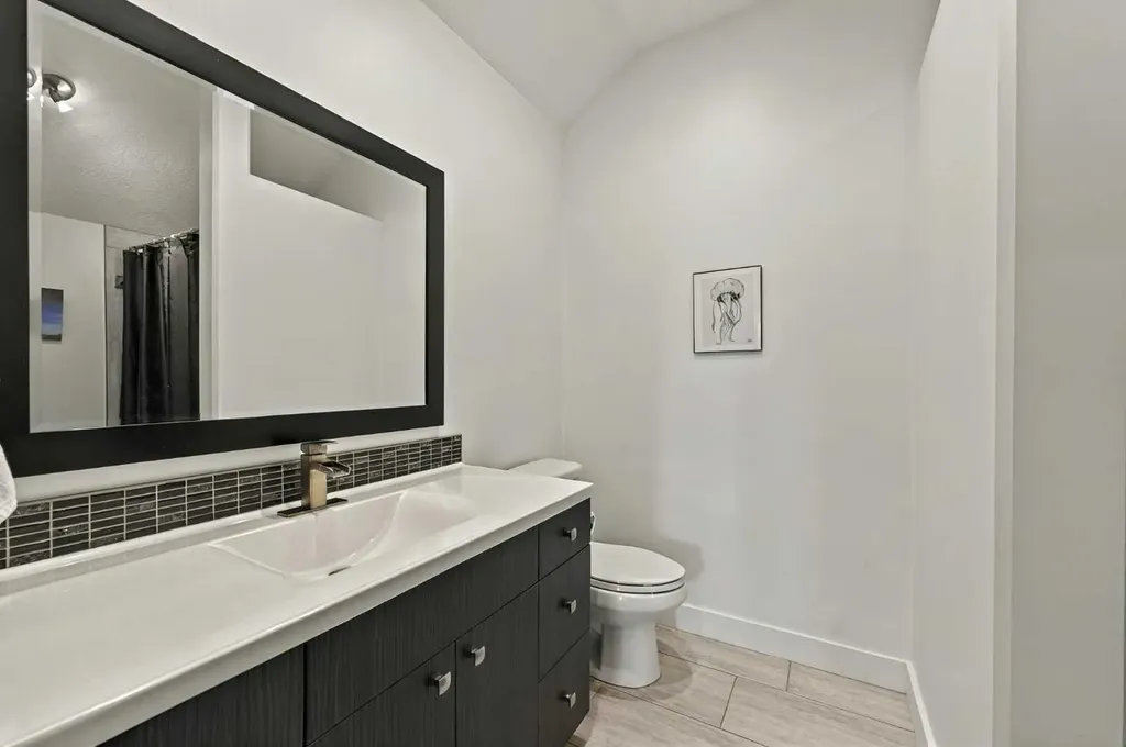 4714 Sakwatamau Drive Whitecourt AB T7S 1E1