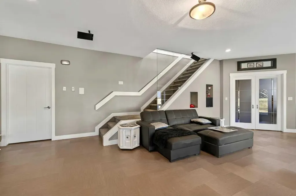 4714 Sakwatamau Drive Whitecourt AB T7S 1E1