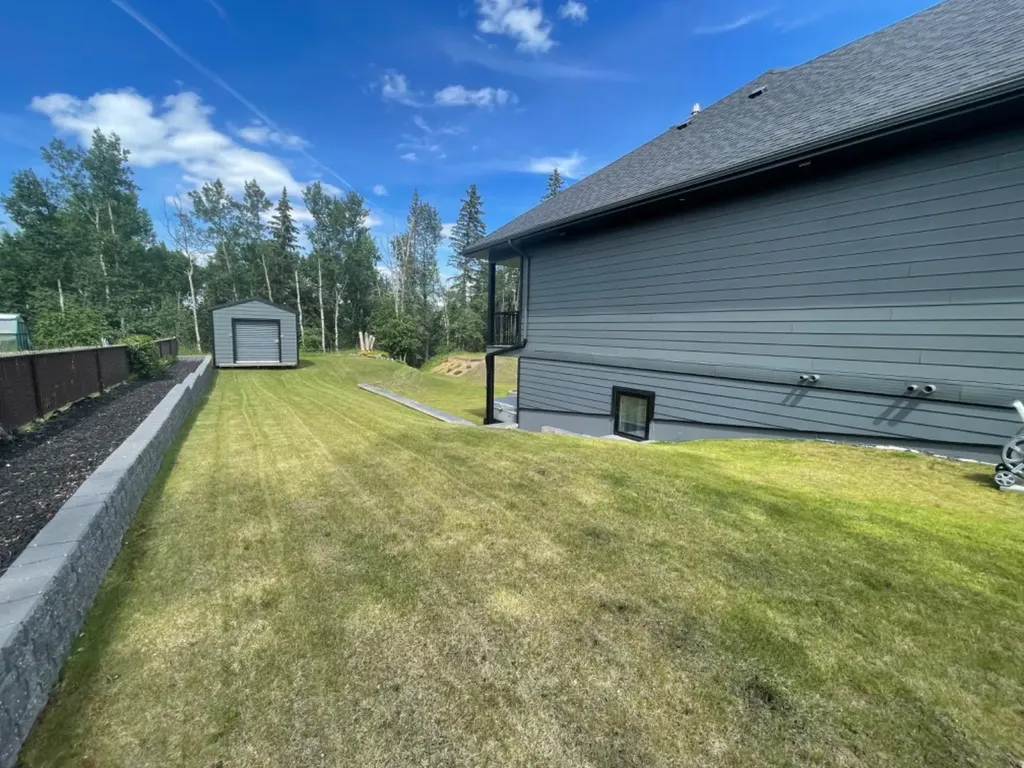 4714 Sakwatamau Drive Whitecourt AB T7S 1E1