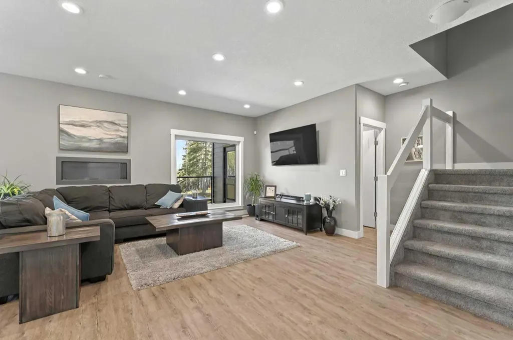 4714 Sakwatamau Drive Whitecourt AB T7S 1E1