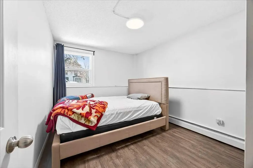 2111 14 Street Calgary AB T2B3M3