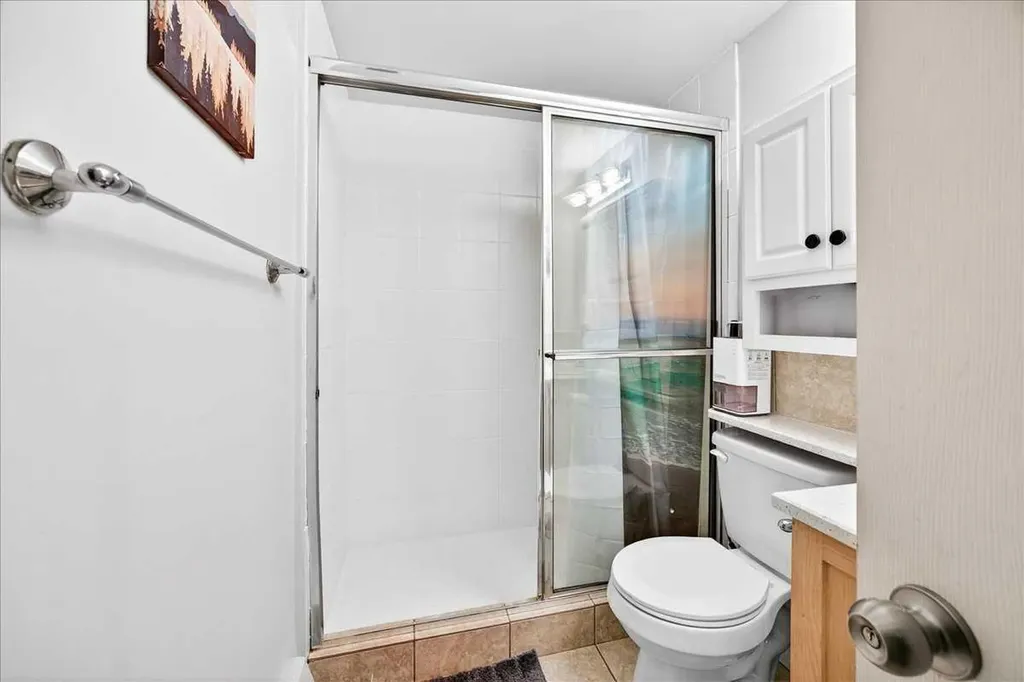 2111 14 Street Calgary AB T2B3M3