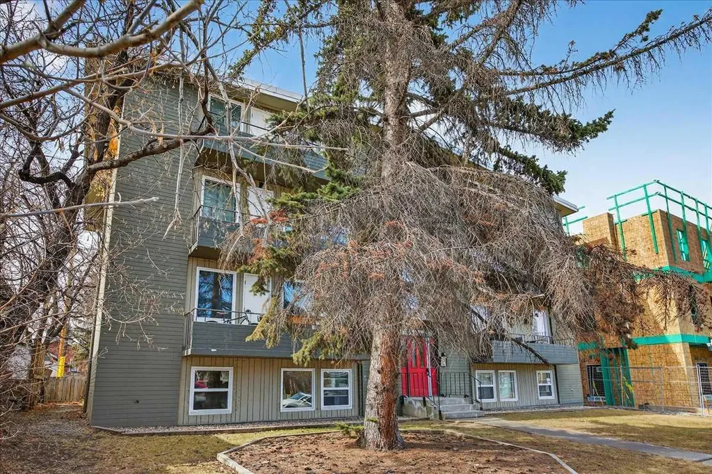 2111 14 Street Calgary AB T2B3M3