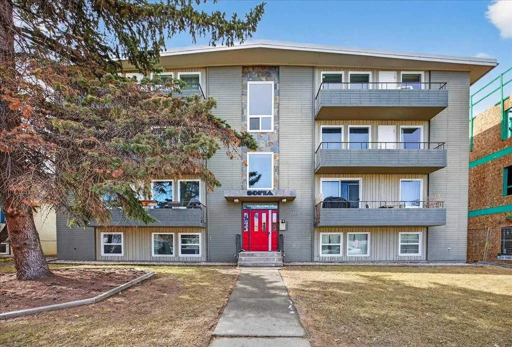 2111 14 Street Calgary AB T2B3M3