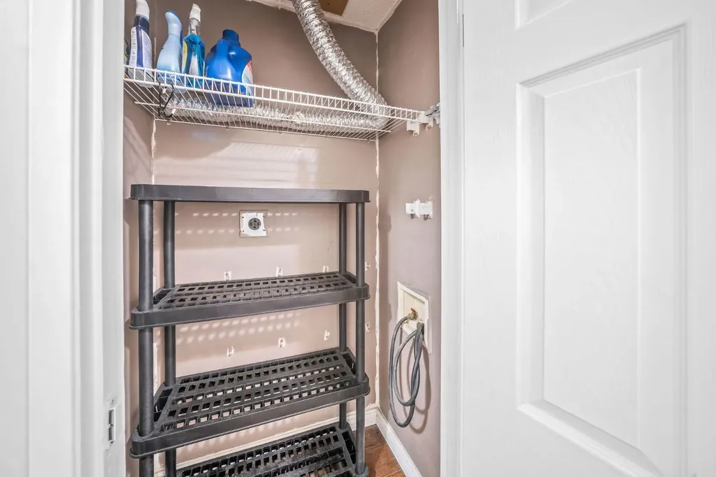 808 Royal Avenue SW Calgary AB T2T 0L3