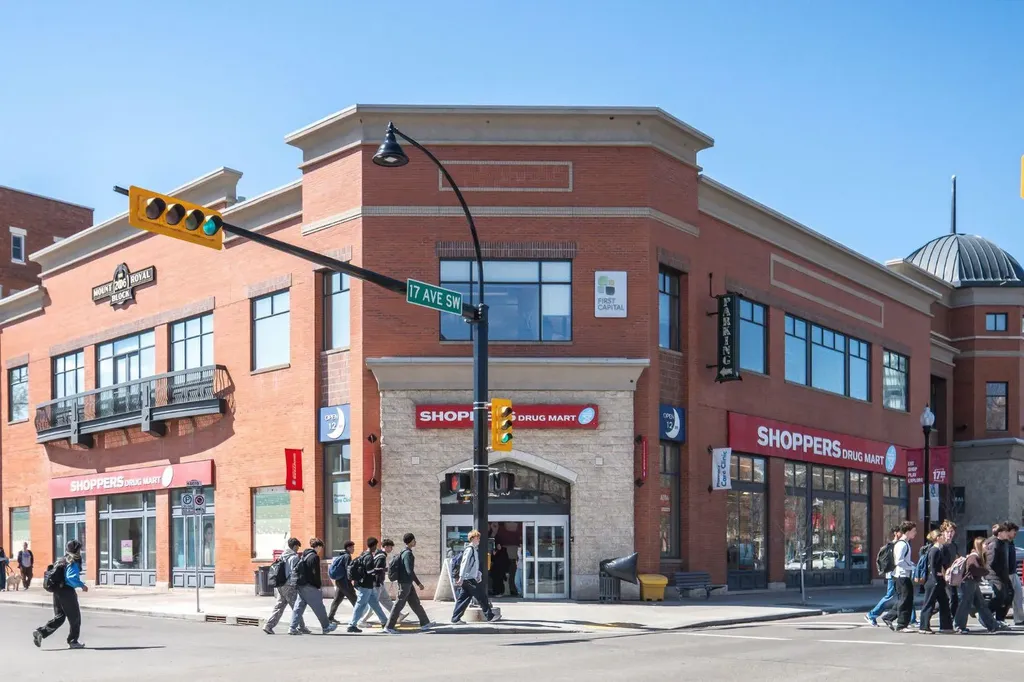 808 Royal Avenue SW Calgary AB T2T 0L3