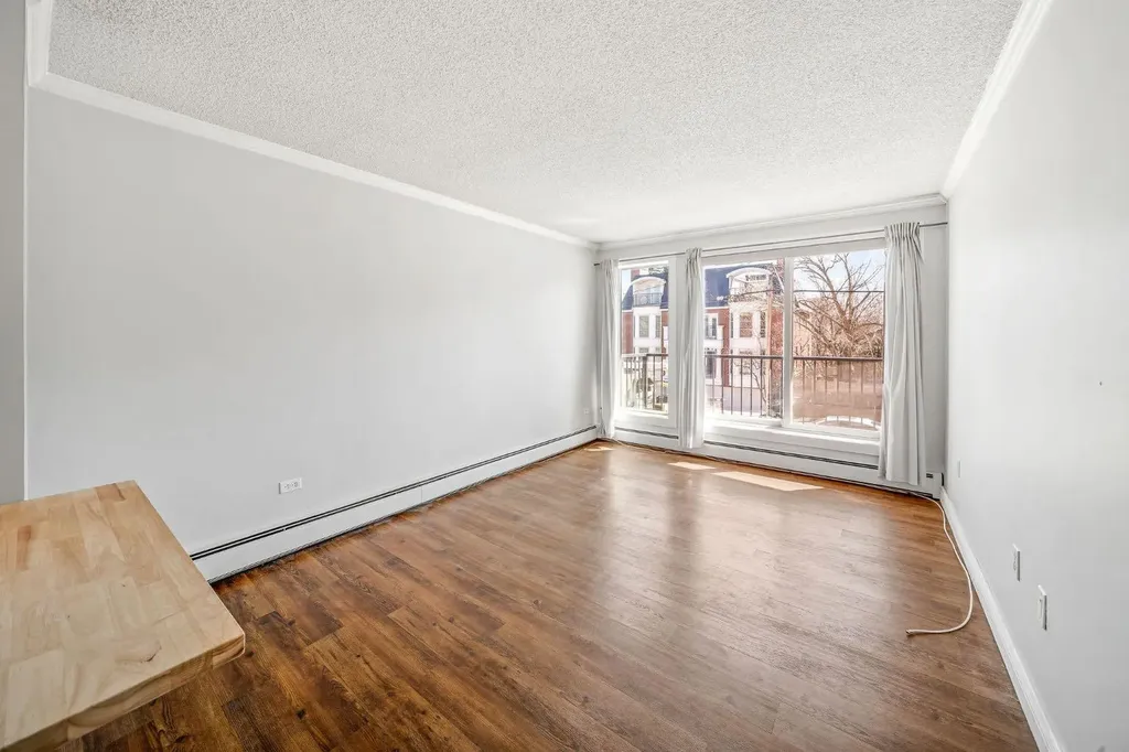 808 Royal Avenue SW Calgary AB T2T 0L3