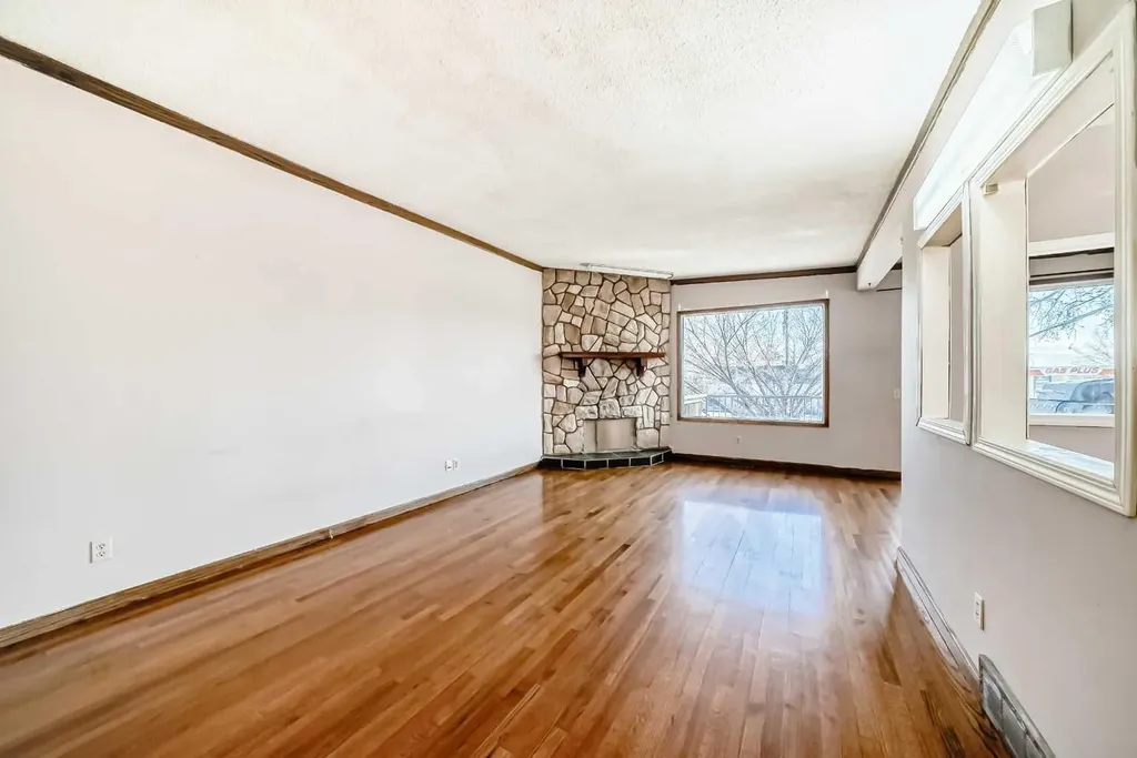 2610 Dover Ridge Drive SE Calgary AB T2B 2L3