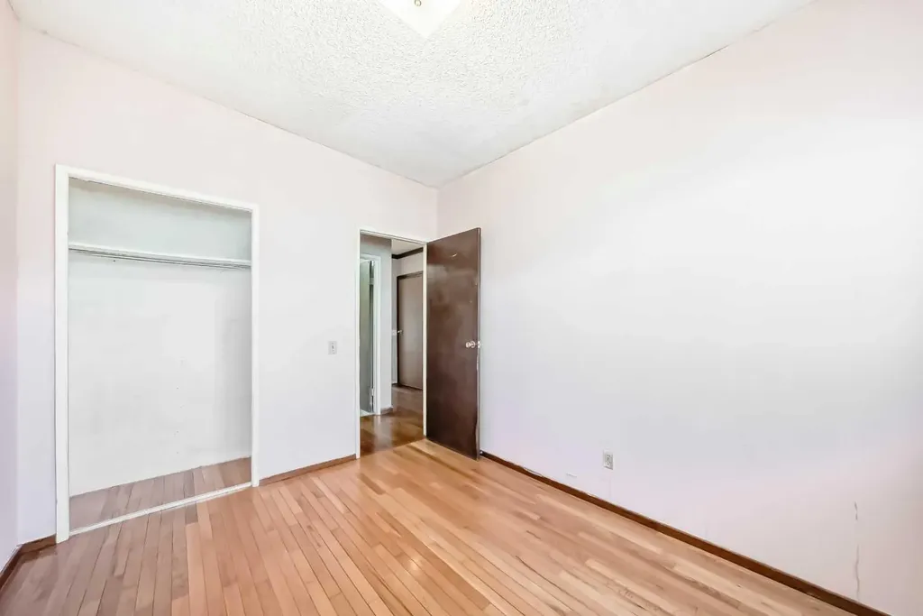 2610 Dover Ridge Drive SE Calgary AB T2B 2L3