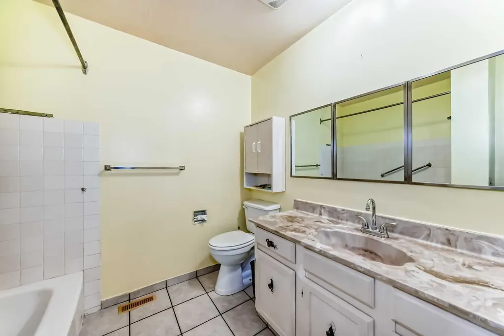 2610 Dover Ridge Drive SE Calgary AB T2B 2L3