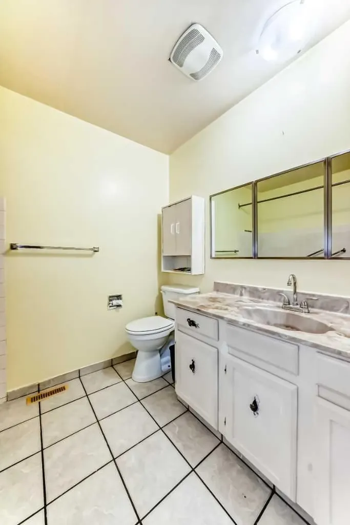 2610 Dover Ridge Drive SE Calgary AB T2B 2L3