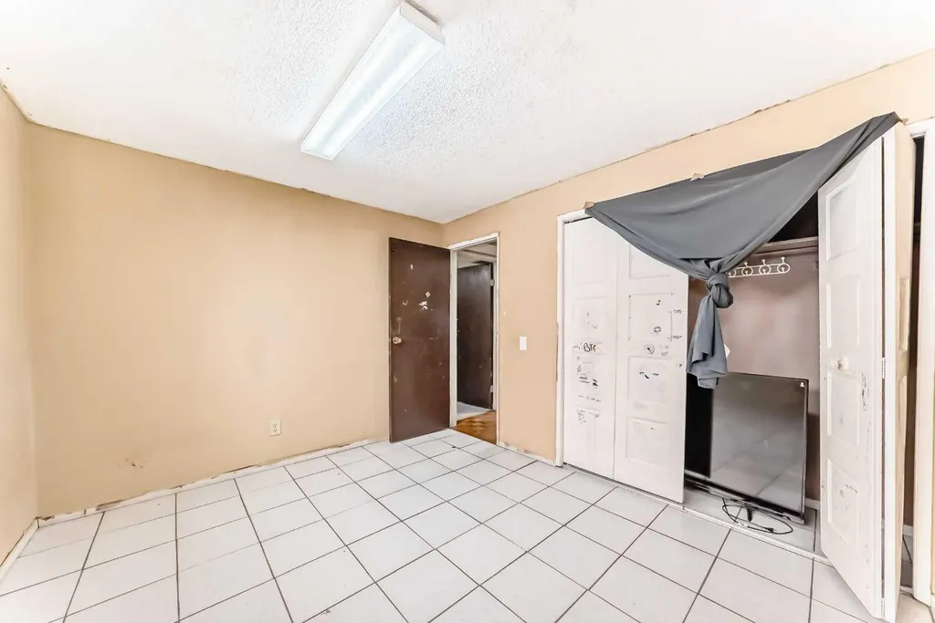 2610 Dover Ridge Drive SE Calgary AB T2B 2L3