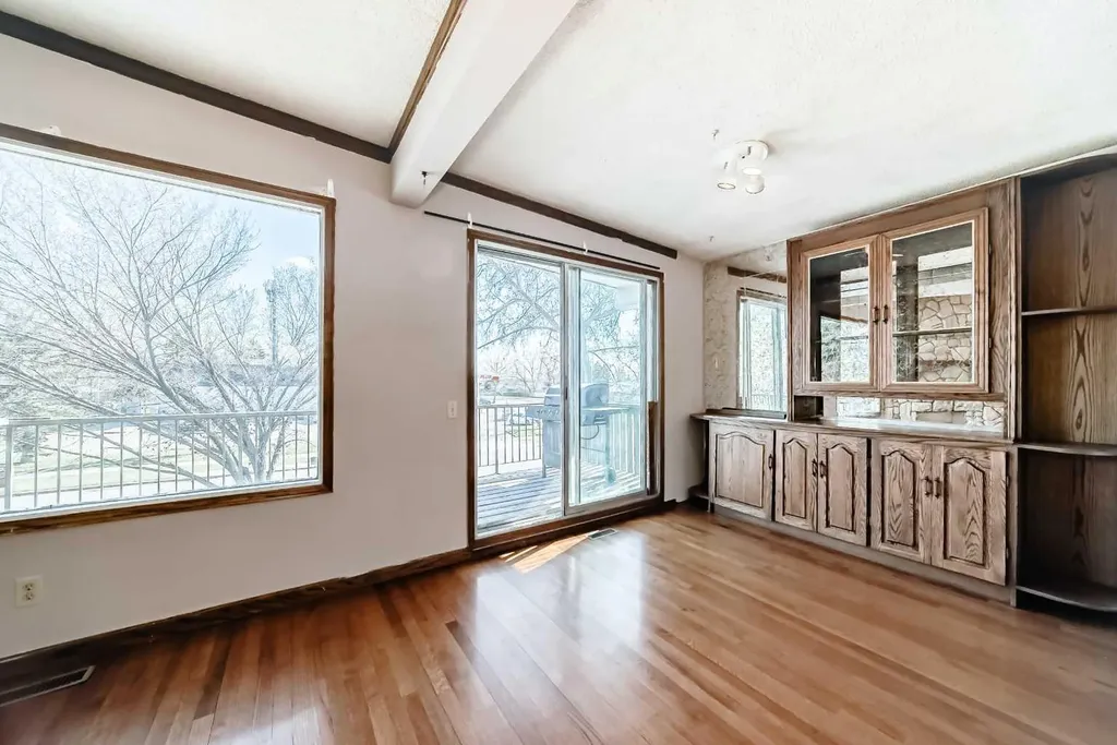 2610 Dover Ridge Drive SE Calgary AB T2B 2L3