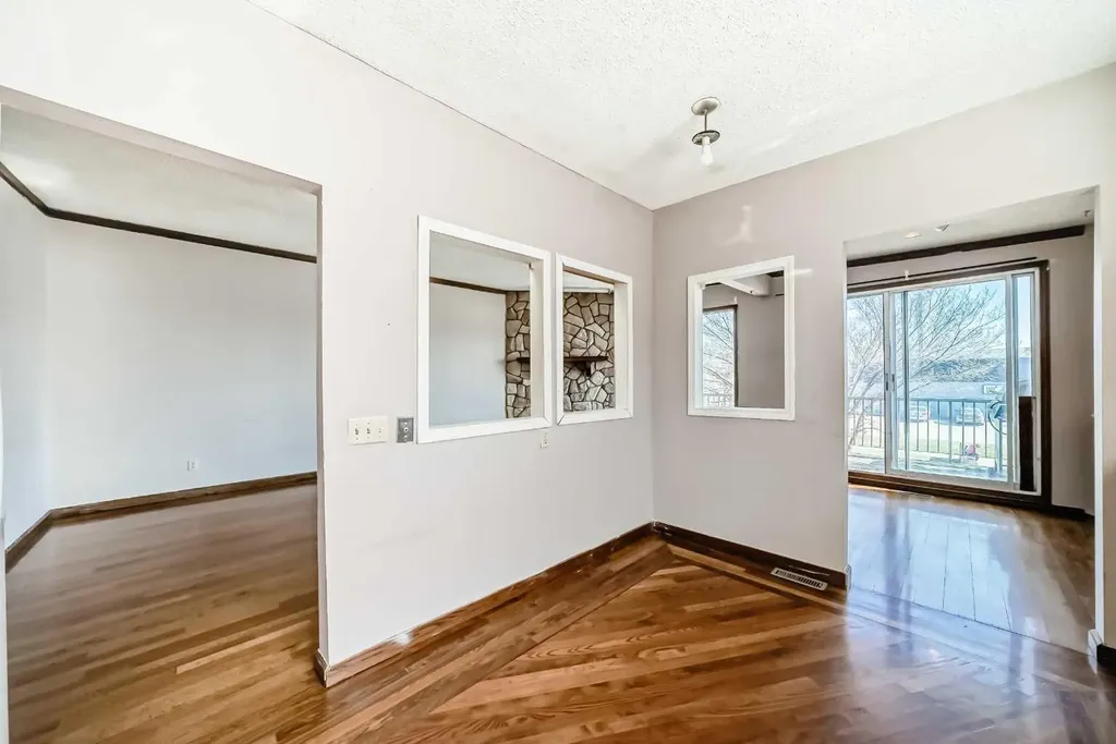 2610 Dover Ridge Drive SE Calgary AB T2B 2L3