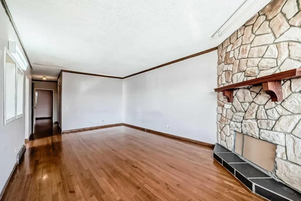2610 Dover Ridge Drive SE Calgary AB T2B 2L3