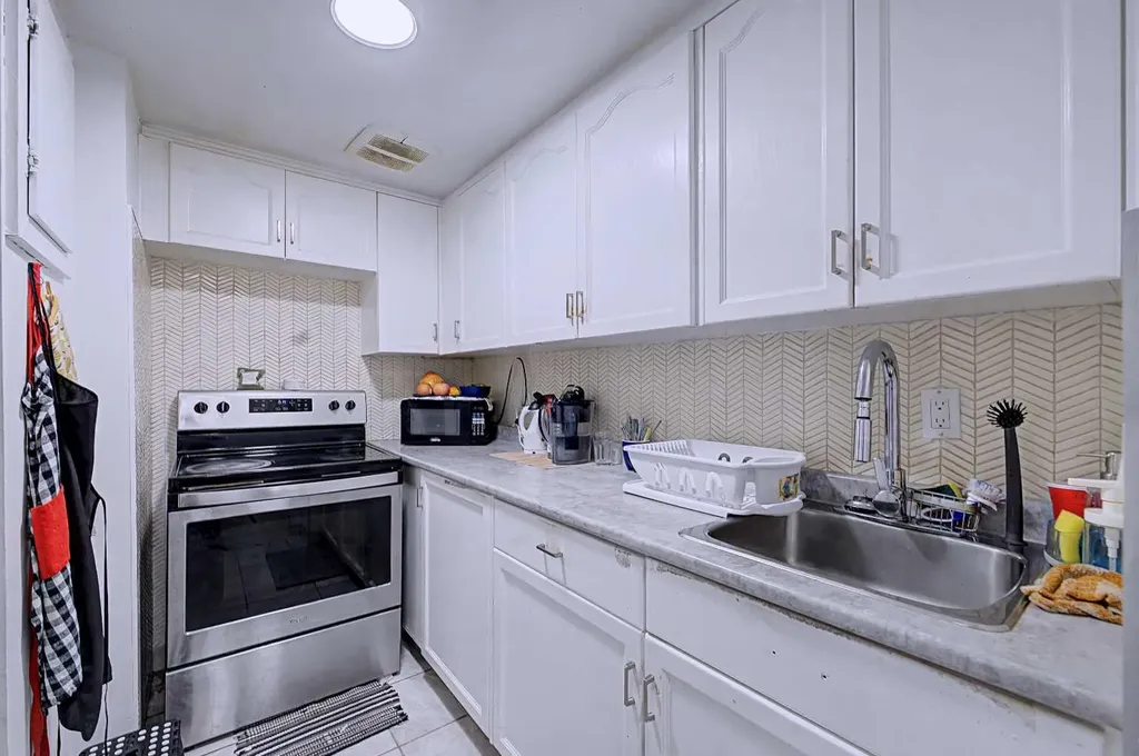 5404 10 Avenue SE Calgary AB T2A 5G4