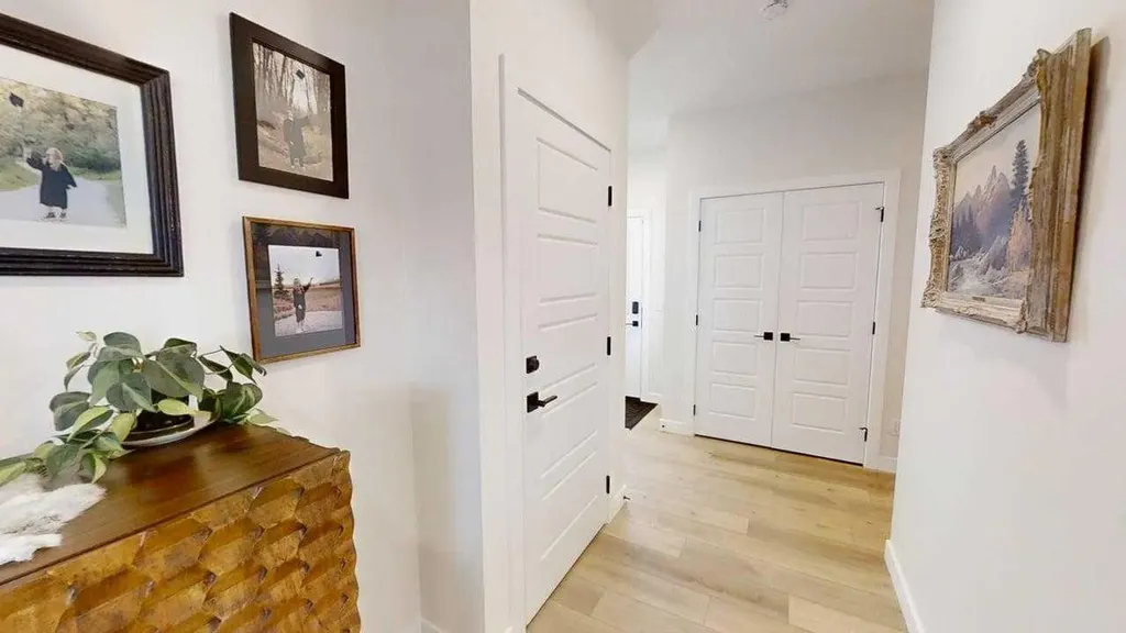 28 Aster Link Okotoks AB T1S 5Y1
