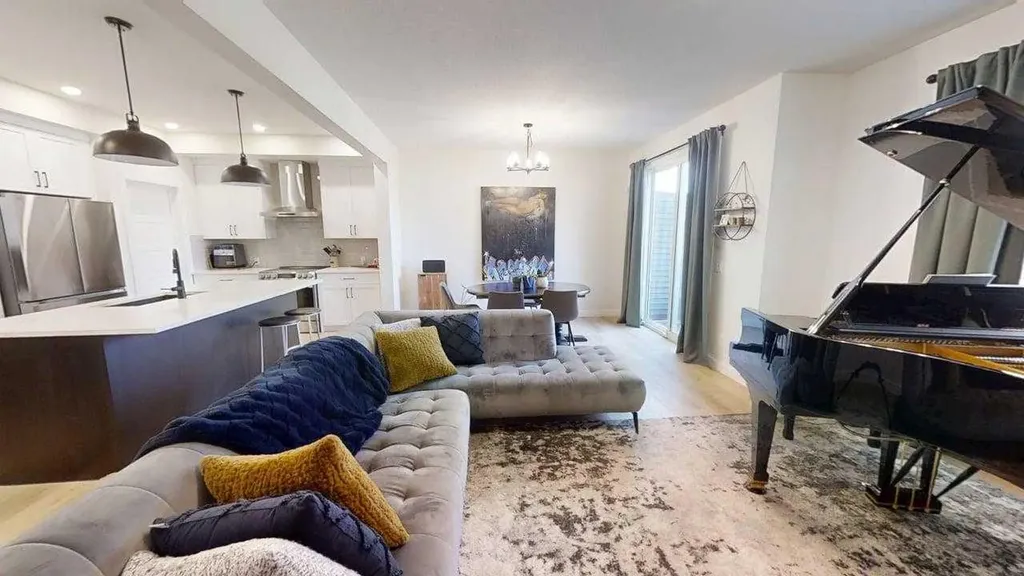 28 Aster Link Okotoks AB T1S 5Y1