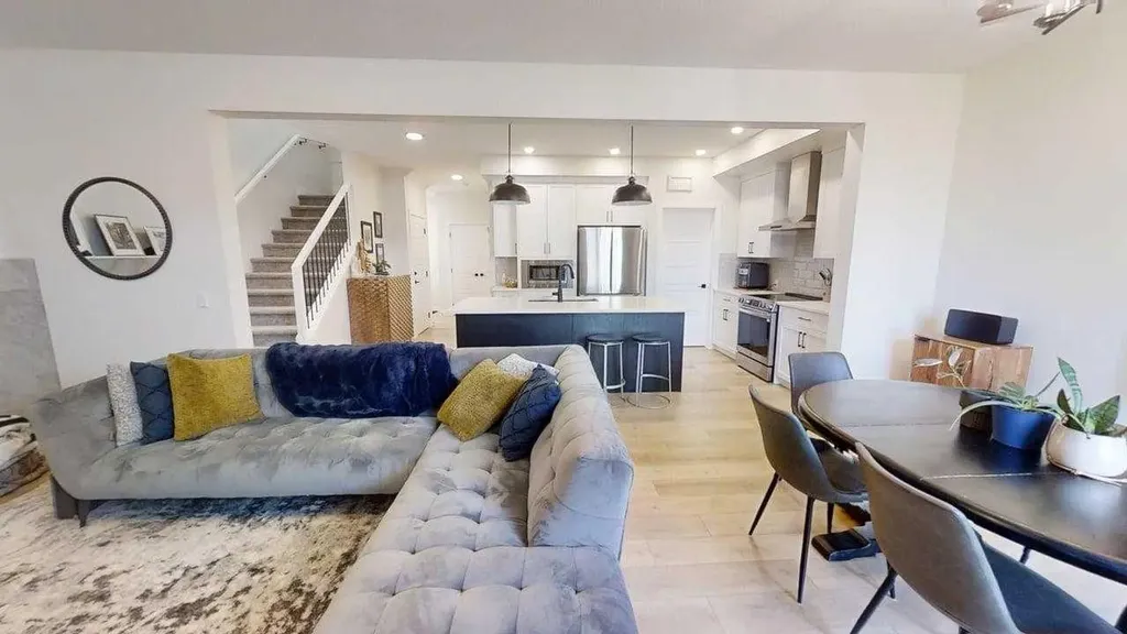 28 Aster Link Okotoks AB T1S 5Y1