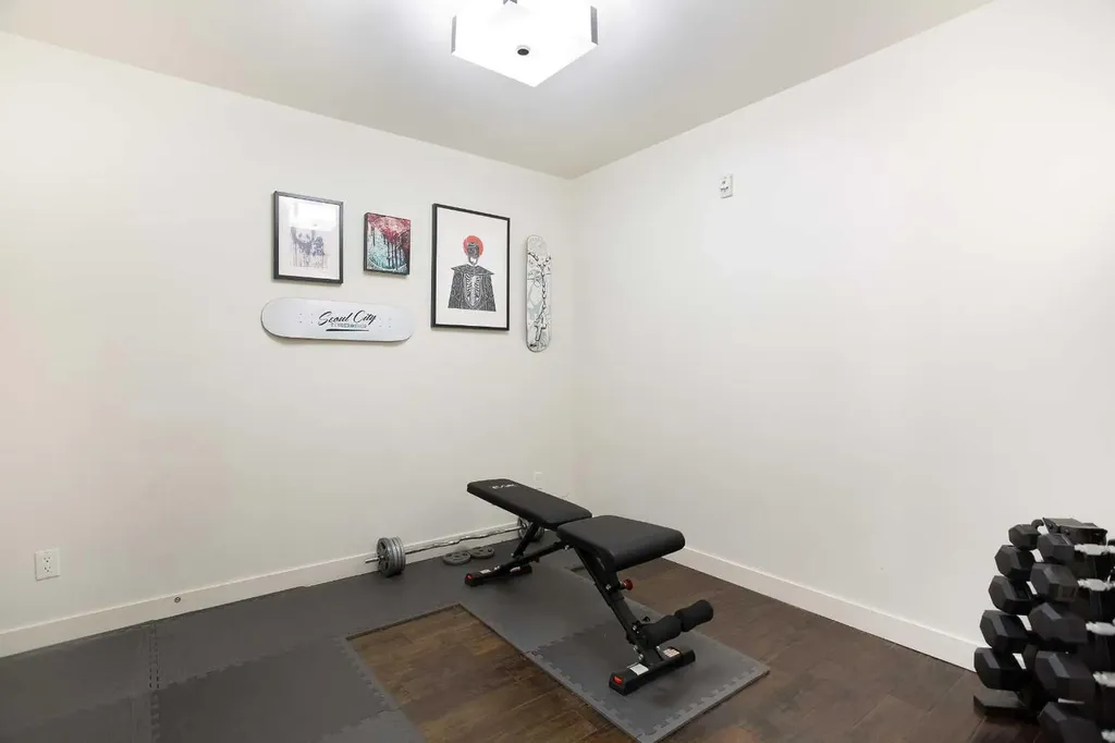1029 15 Avenue SW Calgary AB T2R 0S5