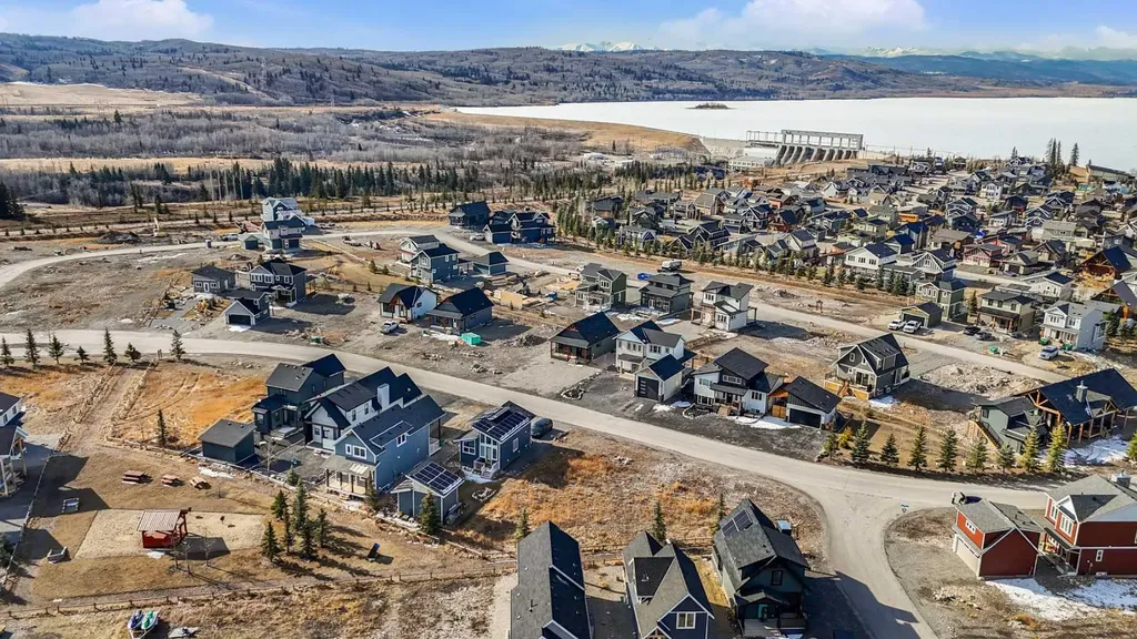 116 Cottageclub Drive Rural Rocky View County AB T4C 1B1